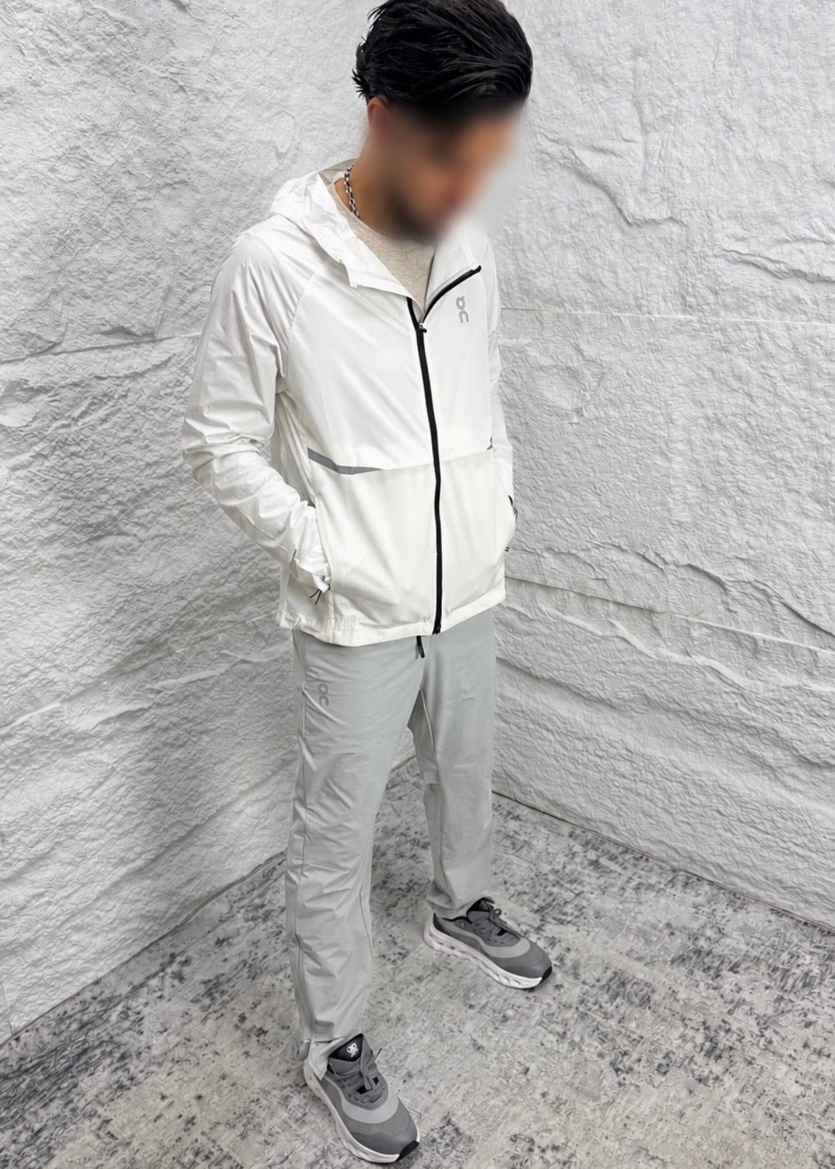 Ensemble On Blanc/Gris