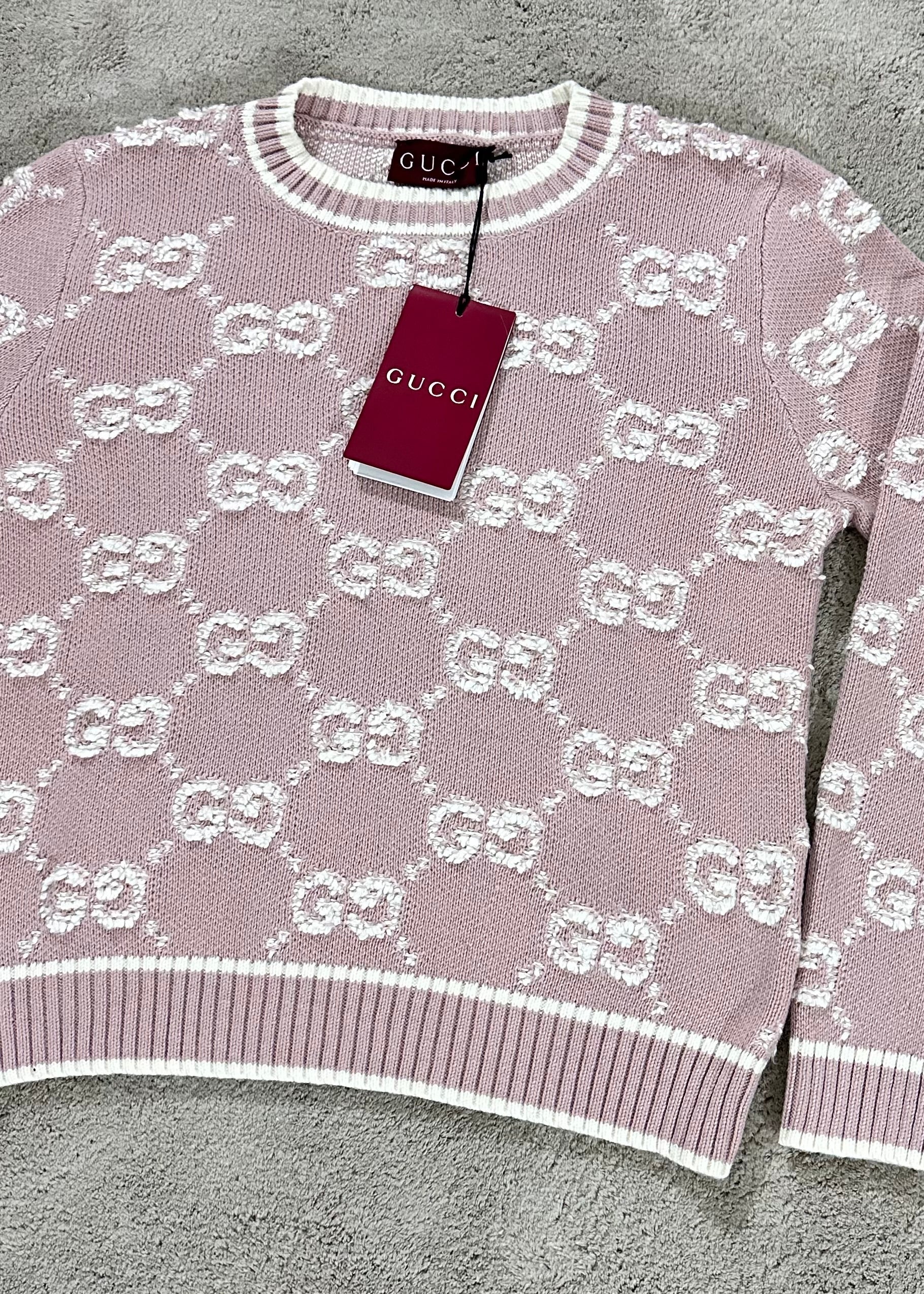 Pullover mit rosa GG-Muster