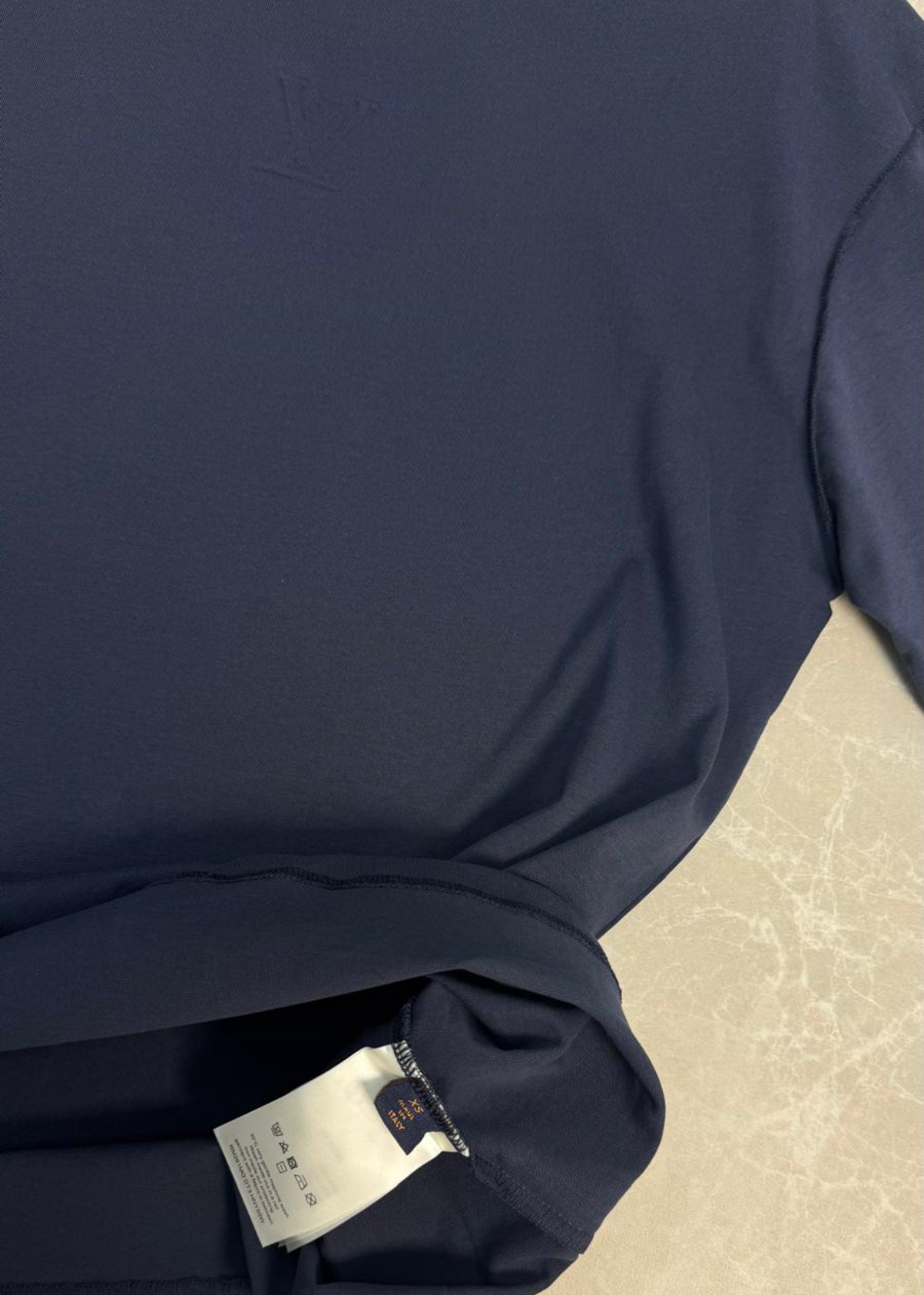 T-shirt LV Noir (Copie)