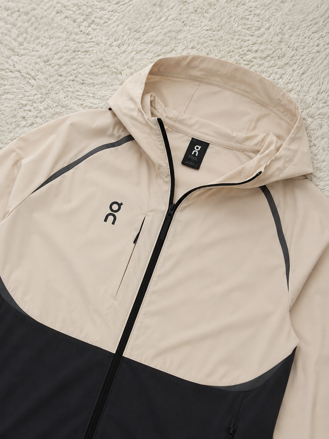 Set ON in Sandbeige