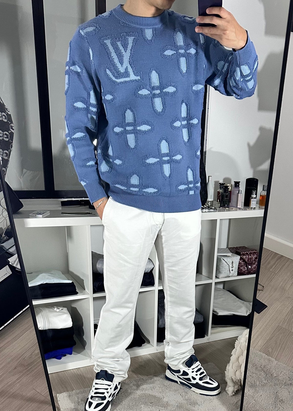 Pull bleu LV