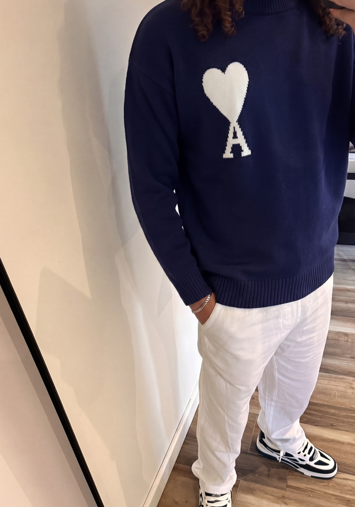 Marineblauer Pullover