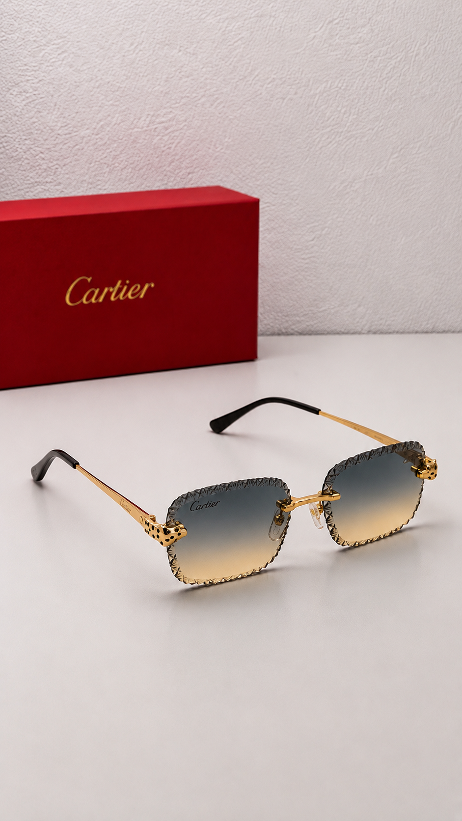 Panther-print glass sunglasses