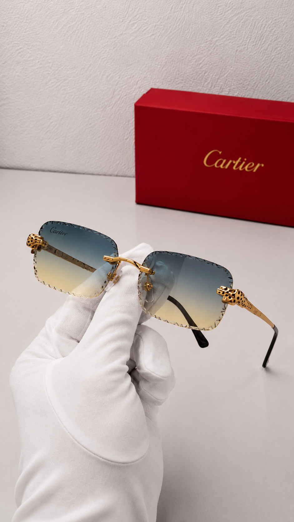 Panther-print glass sunglasses