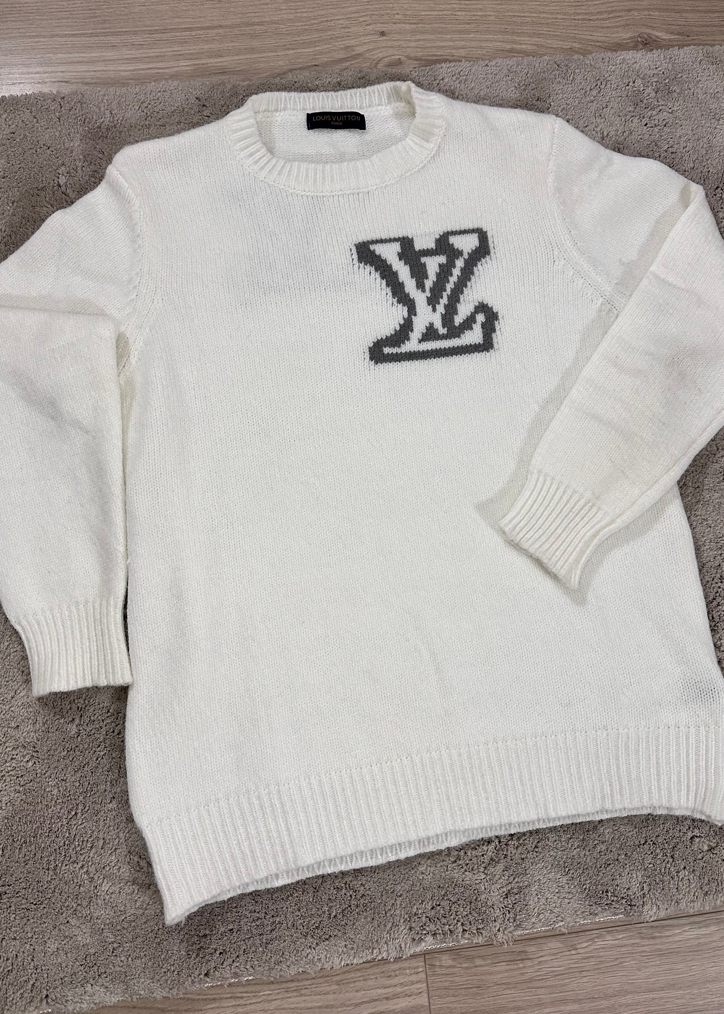 Pull blanc brodé LV