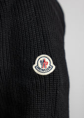 Schwarze Strickweste